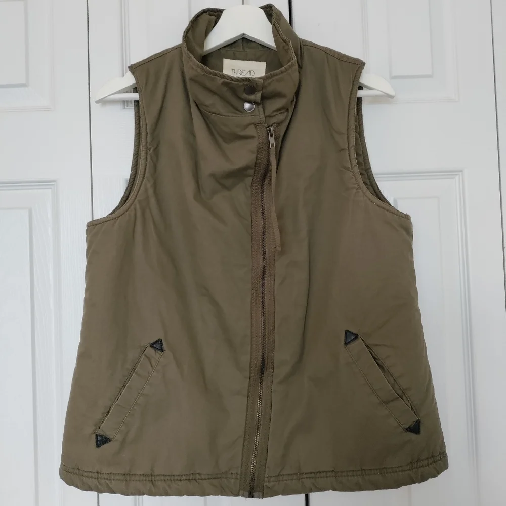 Thread & Supply Women's Full Zip Sherpa Lined Collared Vest Olive Green Size L - Picture 3 of 14